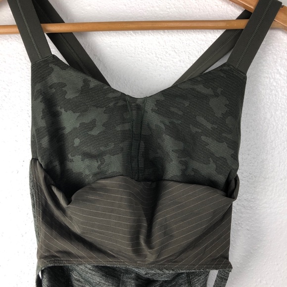 Lululemon army green built in camouflage bra top - Picture 6 of 7